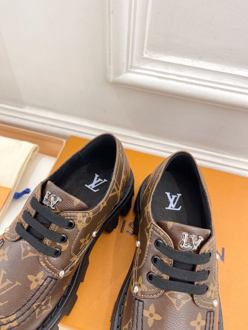 Louis Vuitton Low Shoes